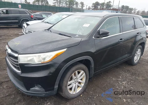2015 Toyota Highlander Le V6 from USA, damaged, VIN 5TDBKRFH3FS134365